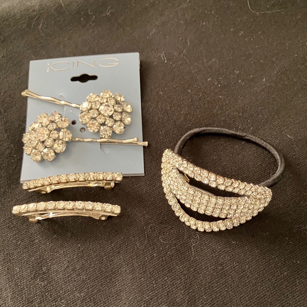 Hair Accessories Bundle Jewelry Set- 2 Barretts 2 Hairpins 1 Hair tie